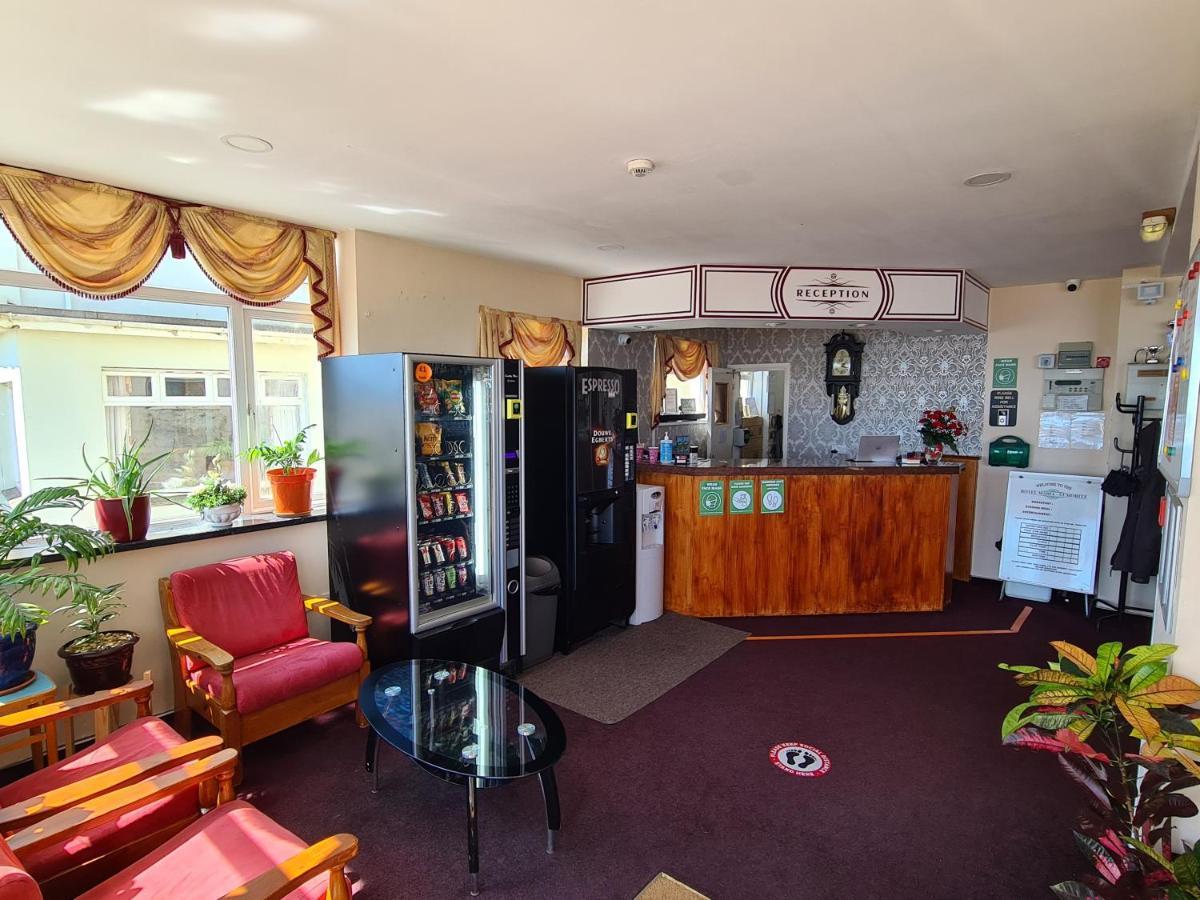 Hotel Maria Sandown Exteriör bild